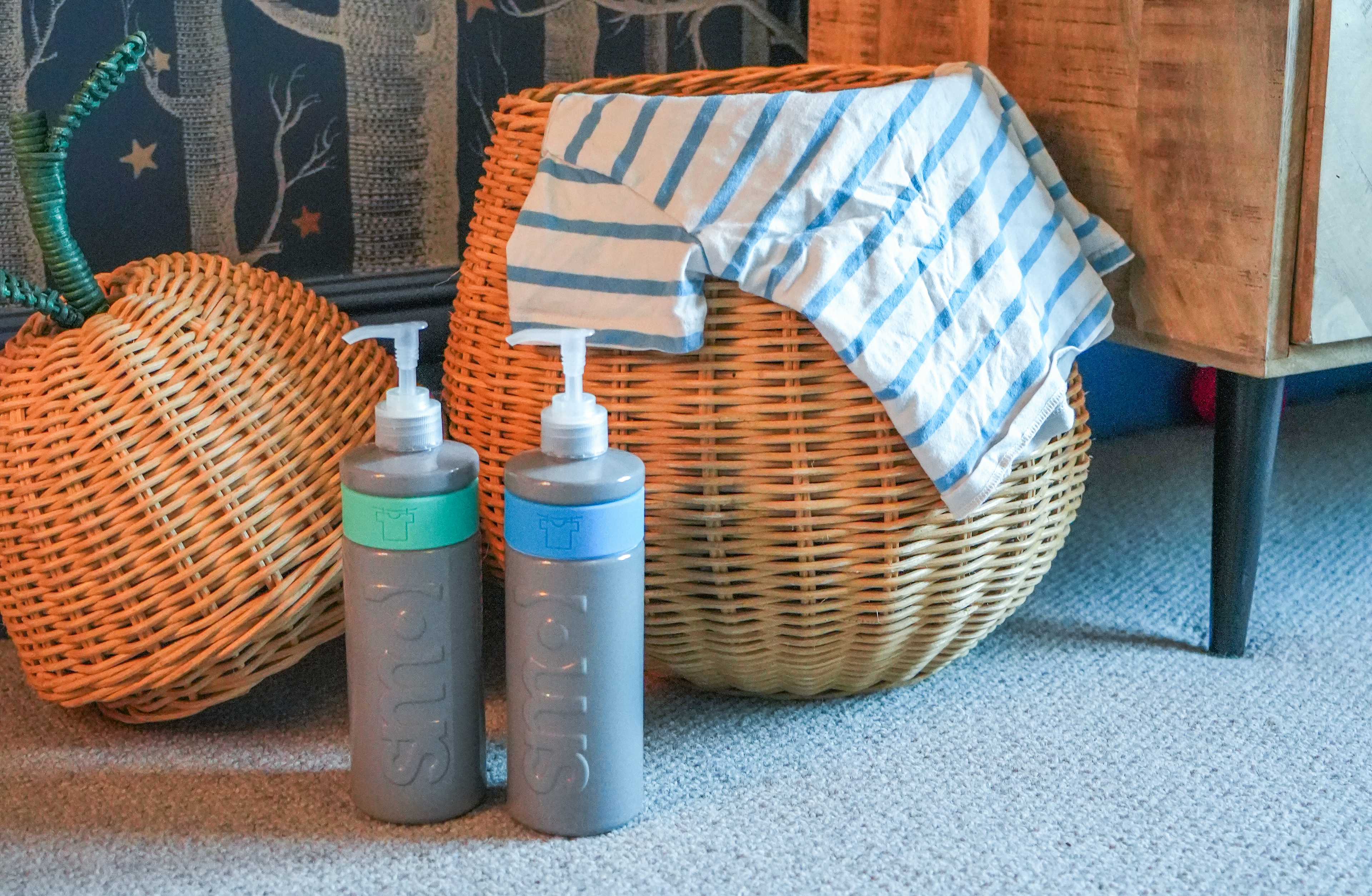 smol laundry liquid