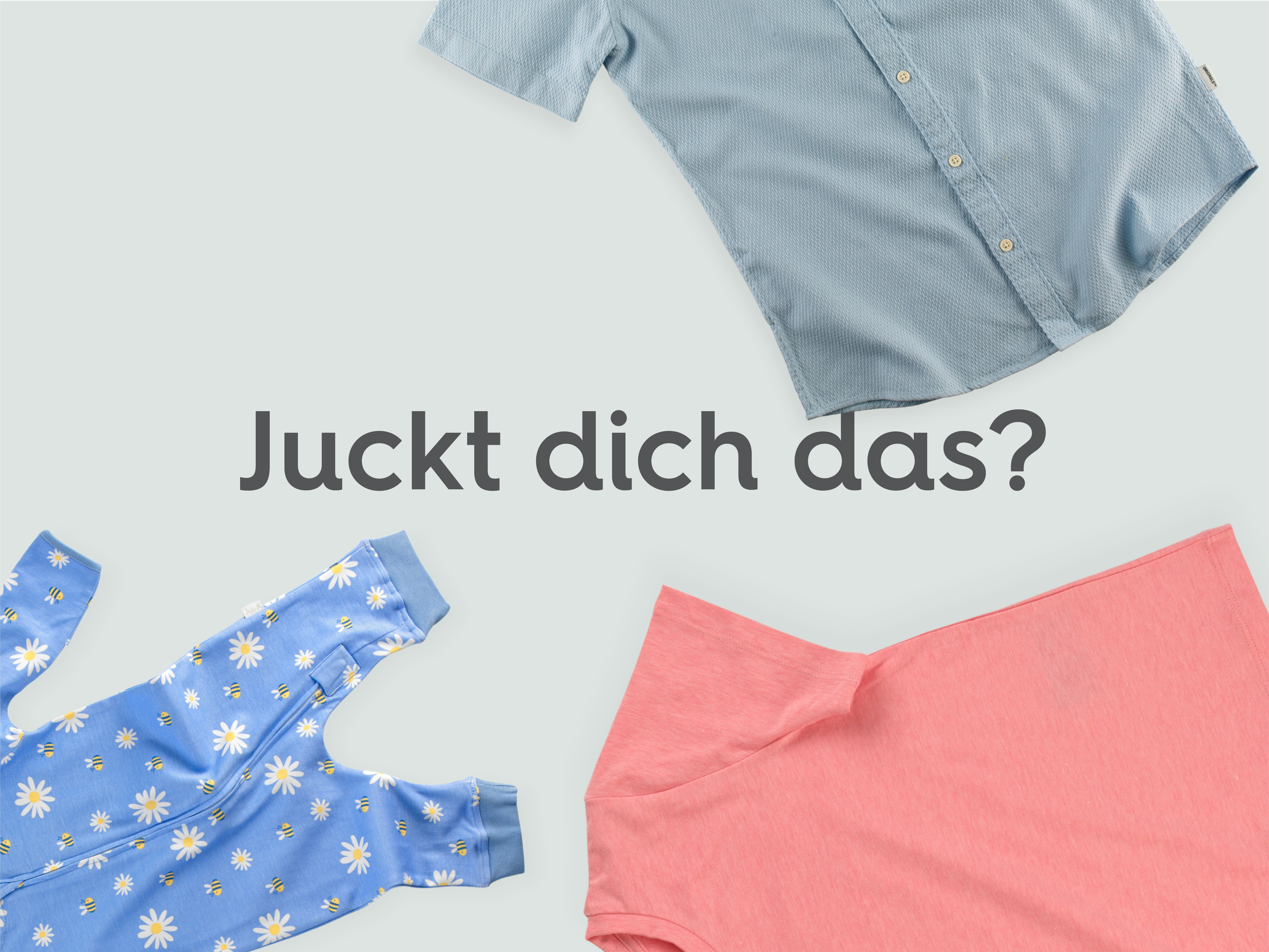 ein Shirt, ein Strampler und ein Kleid auf grauem Hintergrund