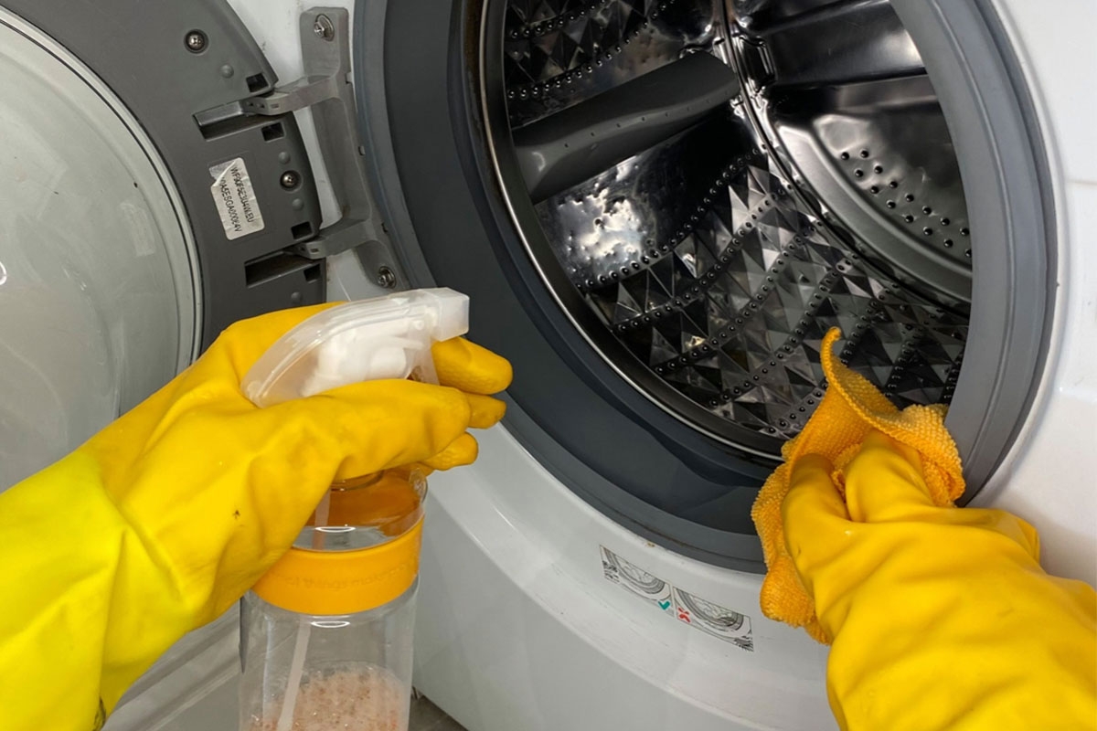 le joint en caoutchouc d'une machine à laver