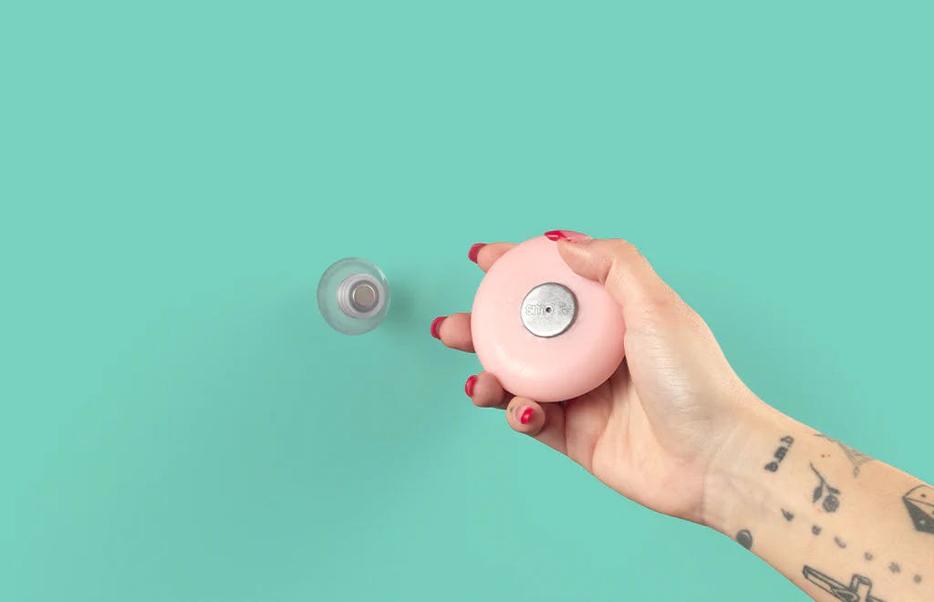 smol bar with soap magnet