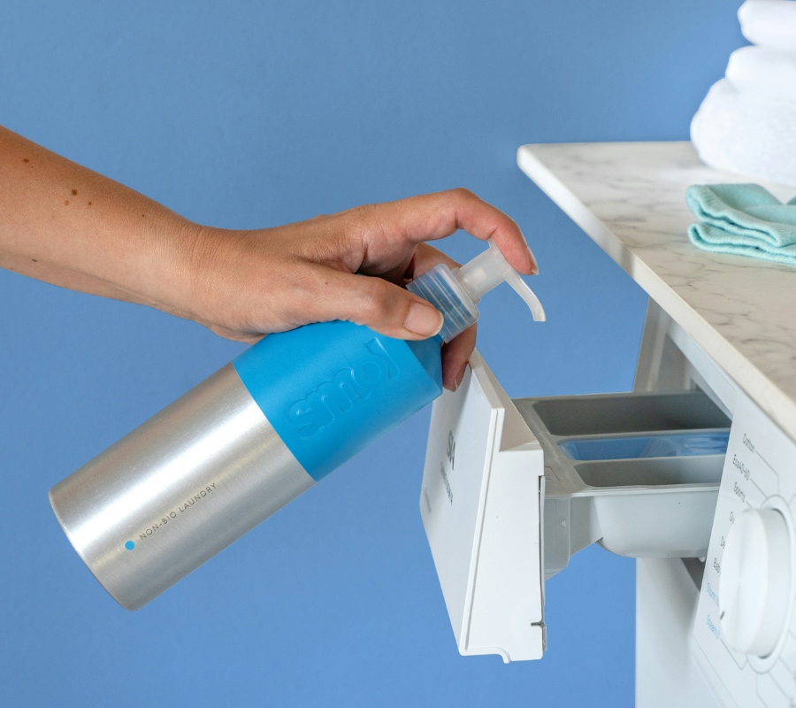 Laundry liquid into the washing machine drawer